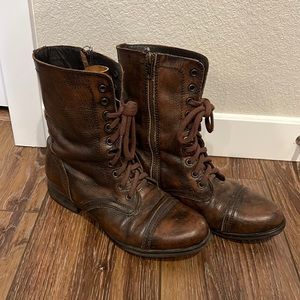 Steve Madden brown leather boots